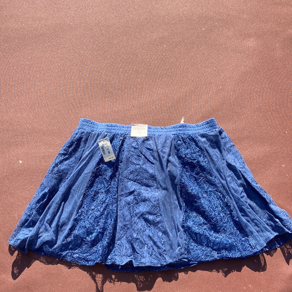 Aeropostale Short/Mid-Length Women’s Skirt